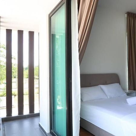 Promo Private Luxurious Nilai Vacation Home Dış mekan fotoğraf