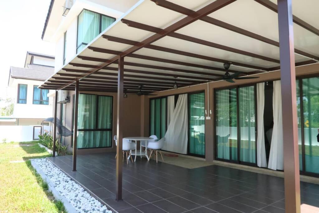 Promo Private Luxurious Nilai Vacation Home Dış mekan fotoğraf