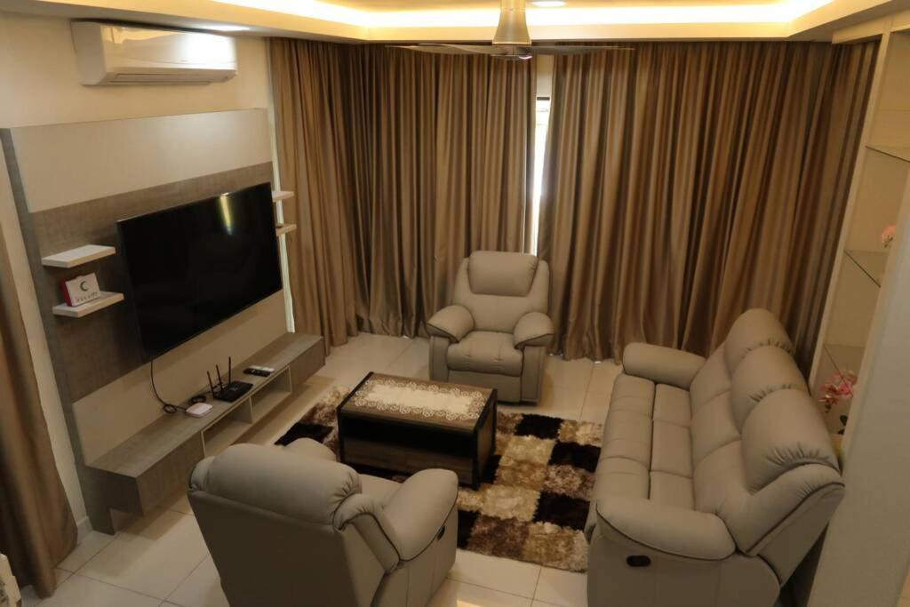 Promo Private Luxurious Nilai Vacation Home Dış mekan fotoğraf